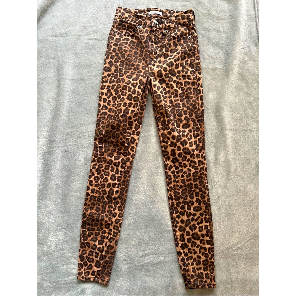 GOOD AMERICAN® Good Waist - Cheetah Skinny Jeans